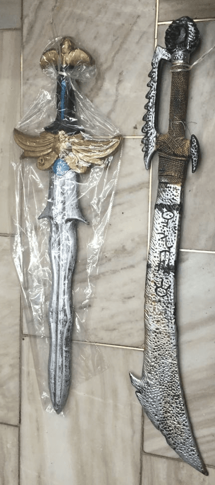 Kids Game of Thrones/Vintage Long Swords Costume