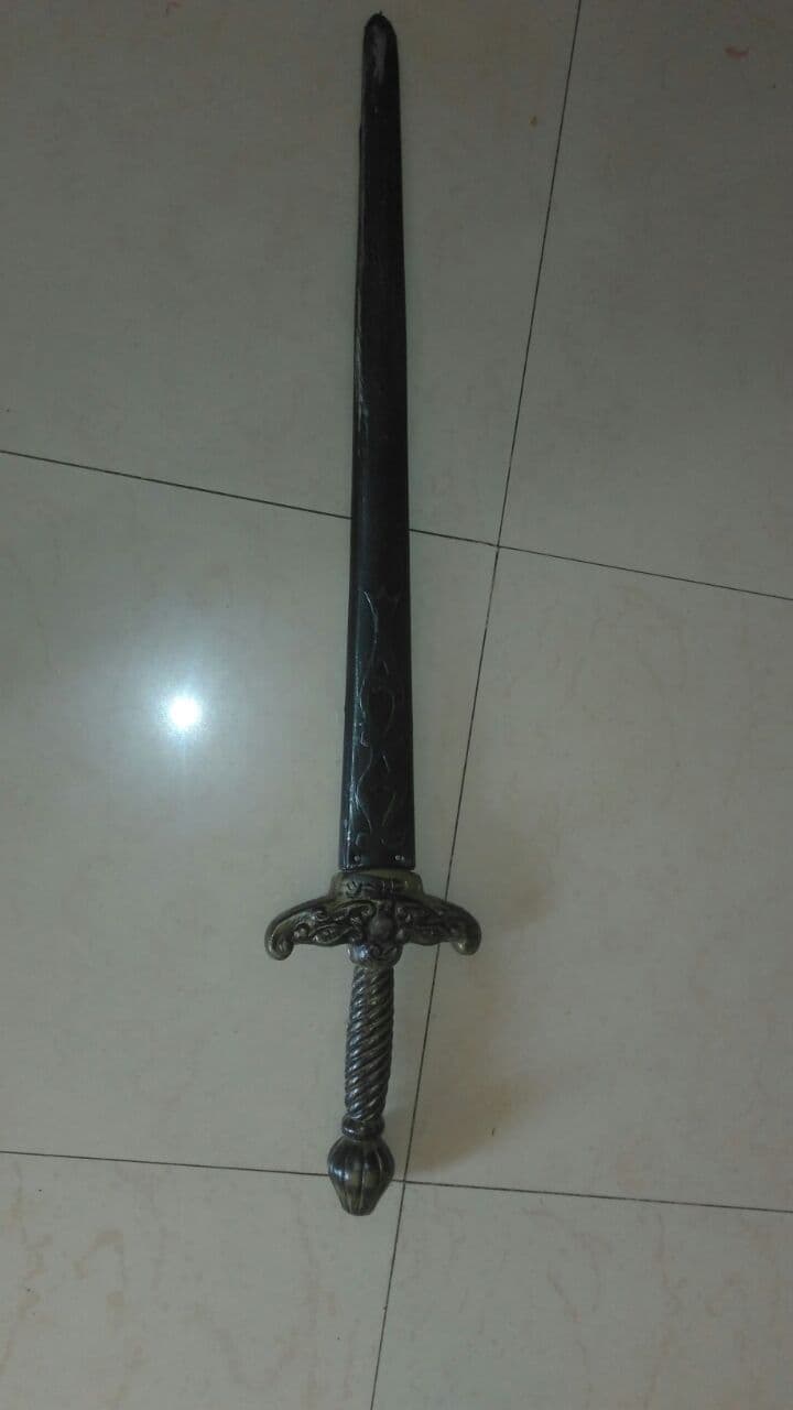 Kids Game of Thrones/Vintage Long Swords Costume