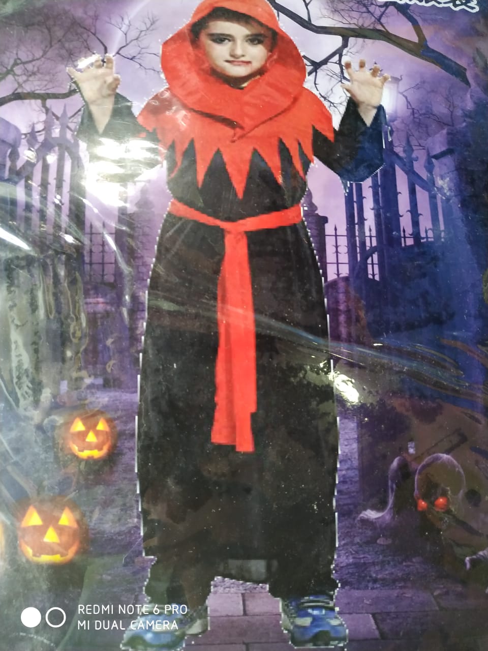 HC55 Vampire Robe