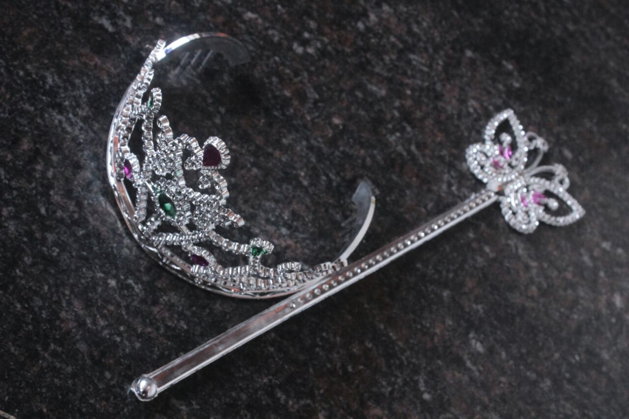 HA87 Angel Crown and Wand