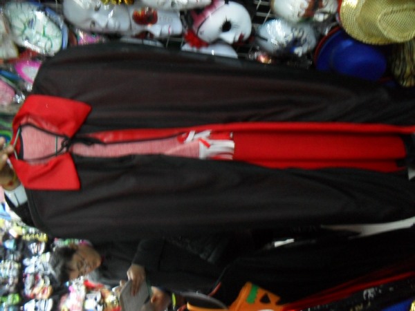 HC36 Dracula/Vampire Cloak